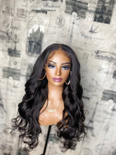 Load image into Gallery viewer, 26” Closure Wig
